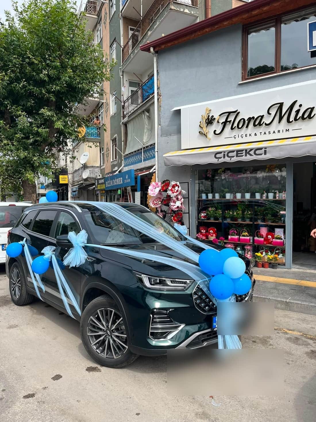 FloraMia Tokat çiçekçi gelin arabası çiçek süslemesi