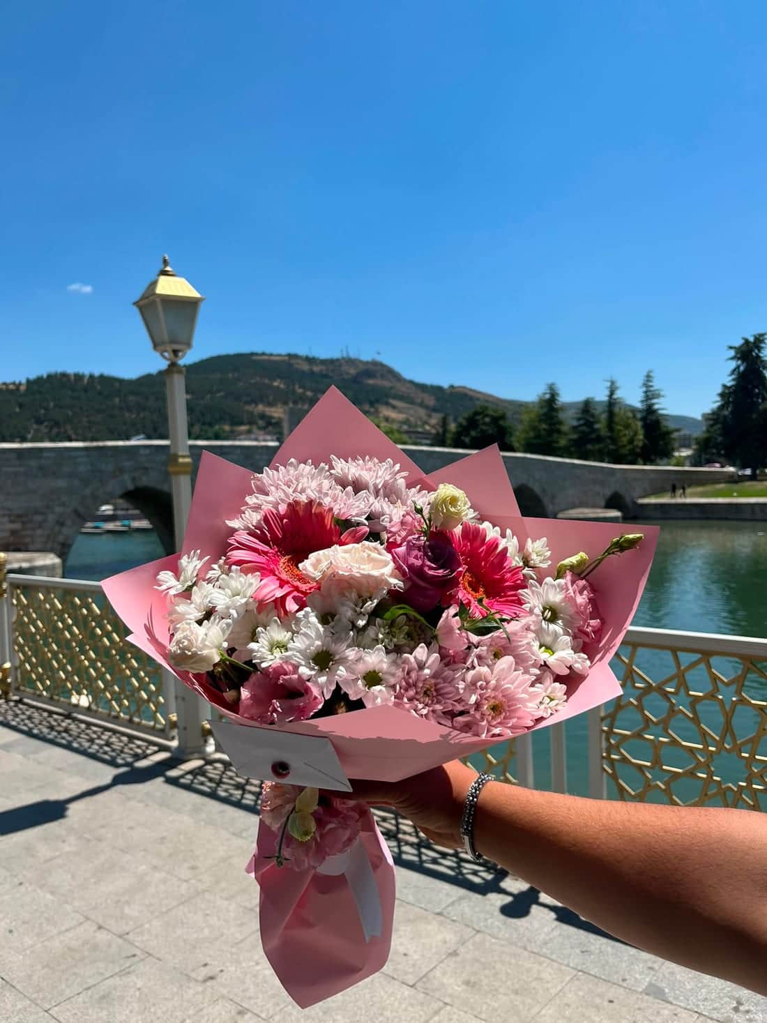 FloraMia Tokat çiçekçi renkli buket çeşitleri