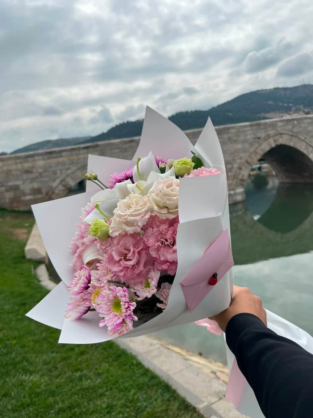 FloraMia Tokat çiçekçi el yapımı çiçek buketi